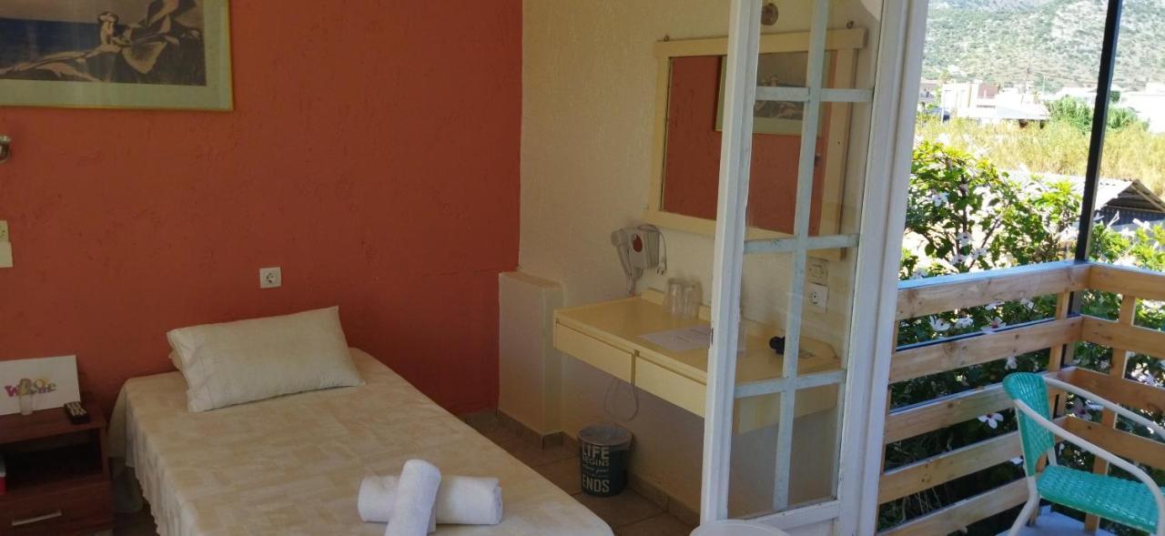 Cleo Rooms 250M From The Beach มาเลีย ภายนอก รูปภาพ