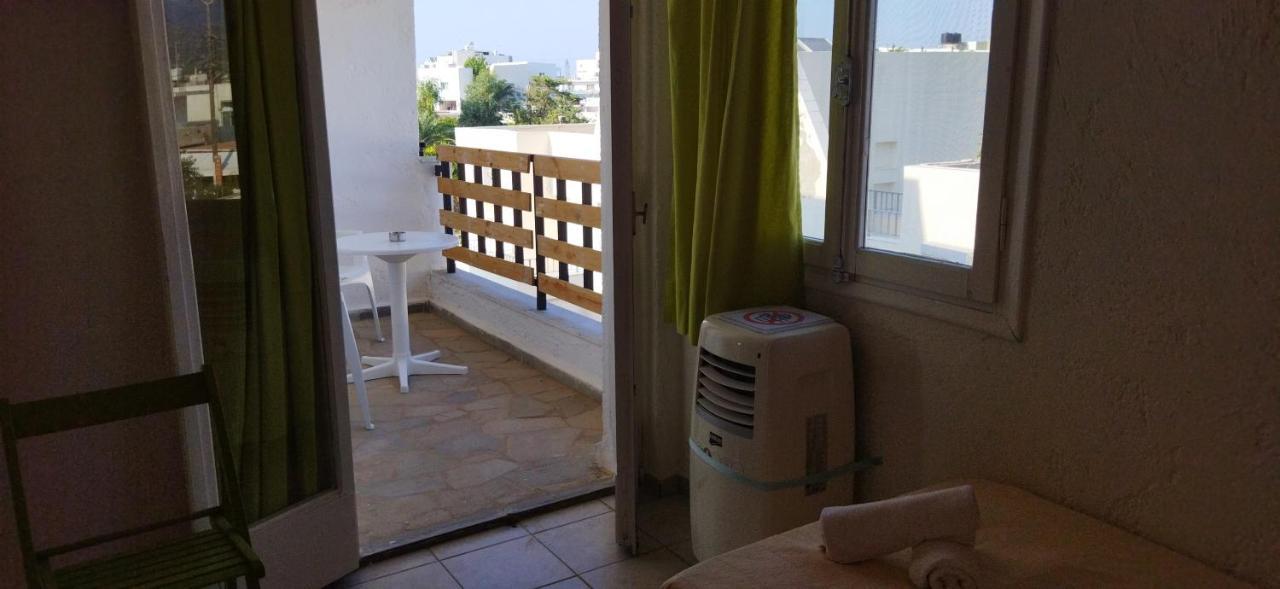 Cleo Rooms 250M From The Beach มาเลีย ภายนอก รูปภาพ
