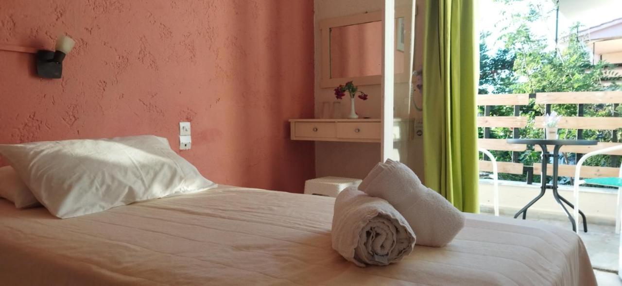 Cleo Rooms 250M From The Beach มาเลีย ภายนอก รูปภาพ